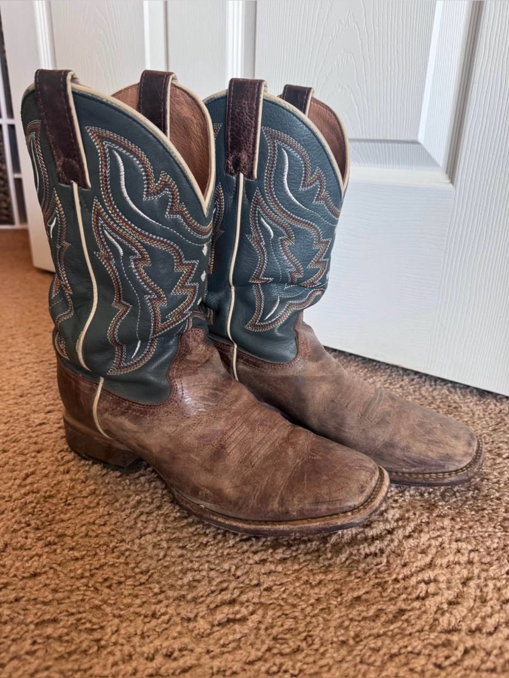 Cody James Men's Western Leather Boots in Brown with Teal Shaft
